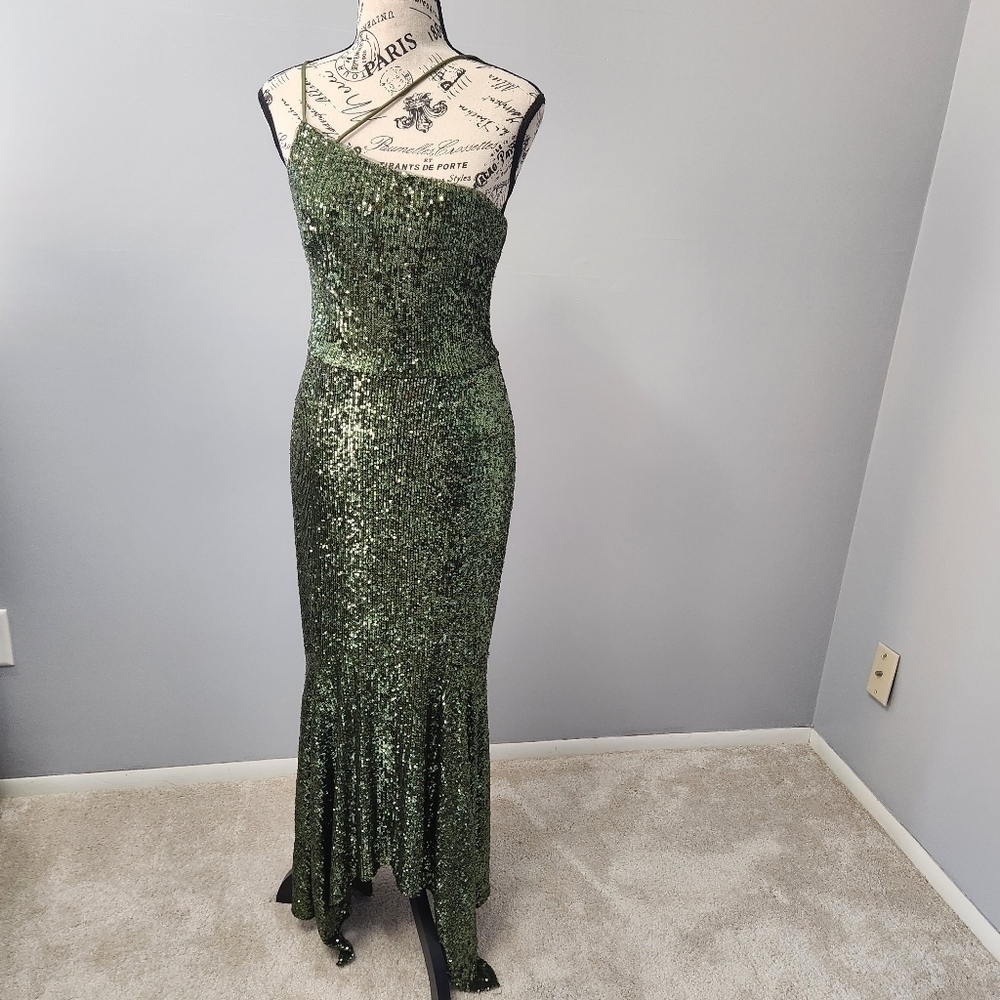 Xscape NWT Stretch Sequin Asymmetrical  One Shoulder Sleeveless Mermaid Gown Sz4 - Picture 4 of 12